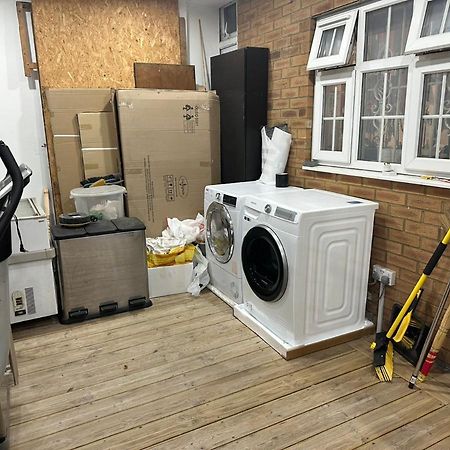 Tran Homestay London Ngoại thất bức ảnh